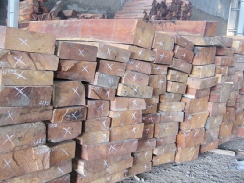 Gỗ cưa khối